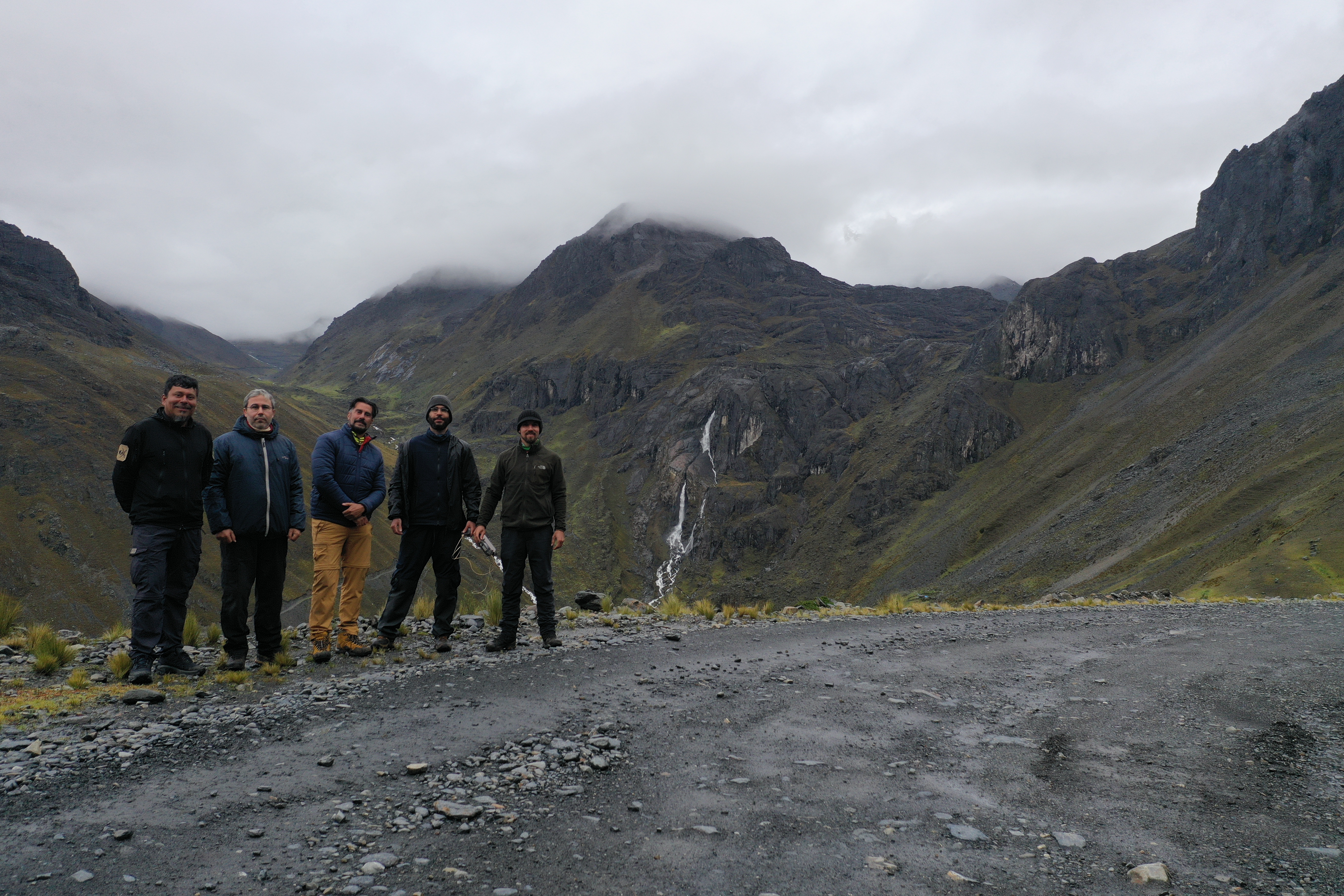Equipe que participou da expedição na Cordilheira Apolobamba, nos Andes Peruanos